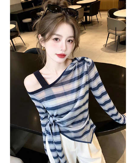 느긋한 캐주얼 품격 패션 맨위 여성 2026 여름 새로운 루즈핏 다용도 스트라이프 레이스업 블라우스 자외선 차단 의류