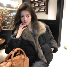 批发冬季新款短款羽绒服女狐狸毛领宽松加厚小个子韩版皮草面包服外套