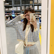 批发新款短款毛衣外套女<b class='q'>棋盘</b><b class='q'>格</b><b class='q'>格</b>子针织开衫显瘦软糯长袖上衣