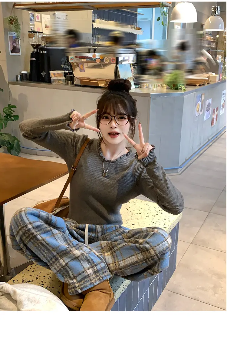 프릴 라운드넥 니트 상세 이미지 18