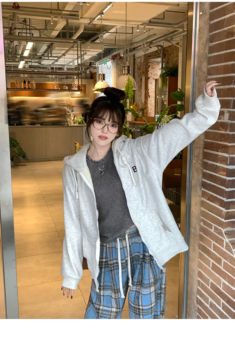프릴 라운드넥 니트 상세 이미지 19