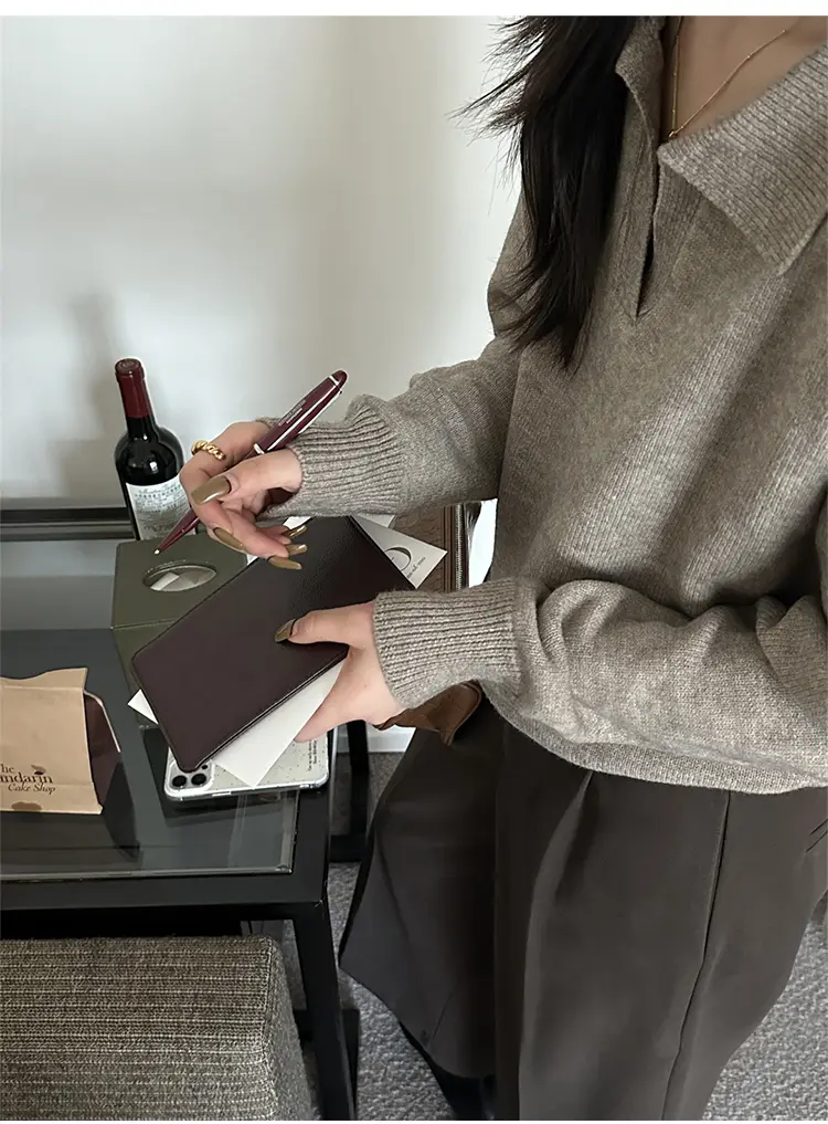 폴드 칼라 루즈핏 니트 상세 이미지 29