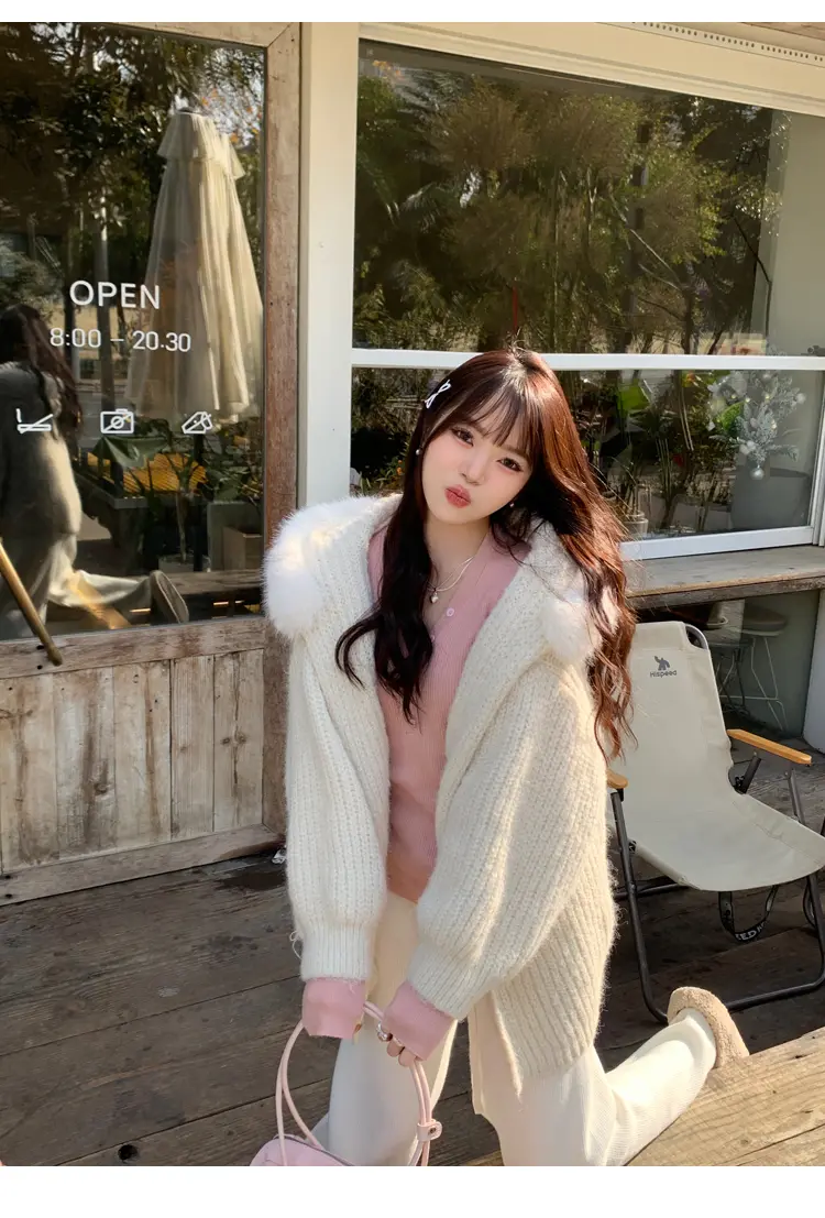 V넥 버튼 니트 상세 이미지 11