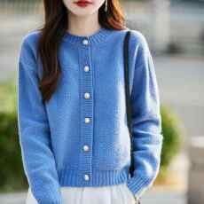 批发2025开衫女圆领加厚珍珠扣提花针织毛衣宽松羊绒衫设计感气质外套