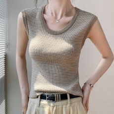 圆领条纹坎肩背心女2026夏季新款衬衫内搭修身显瘦百搭无袖上衣女