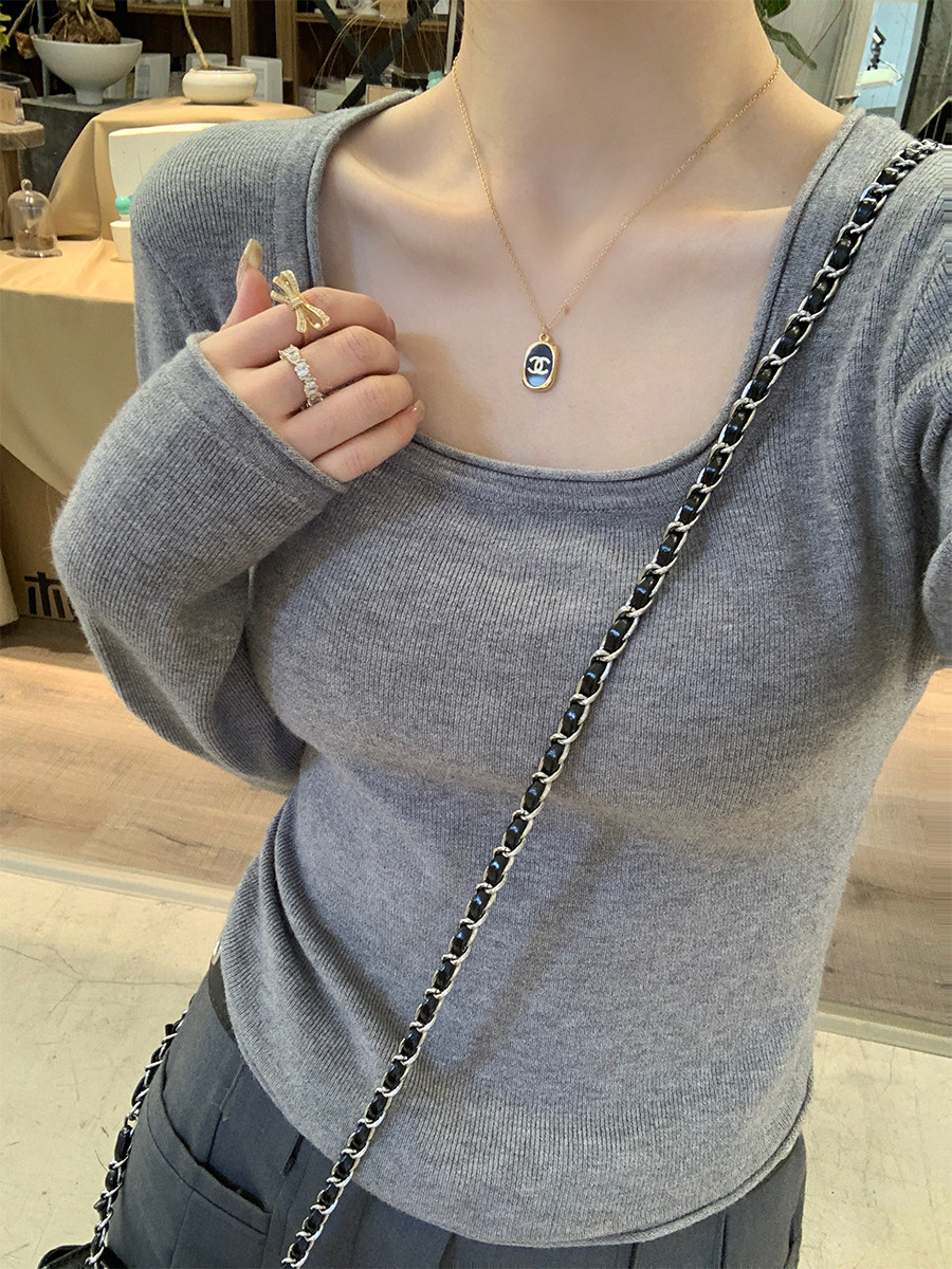 BY32021# 灰色针织衫上衣新款秋季方领内搭打底衫女早秋穿搭毛衣 服裝批發女裝批發服飾貨源