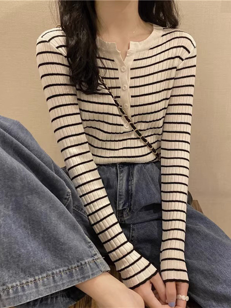 BY32018# 条纹纽扣针织...