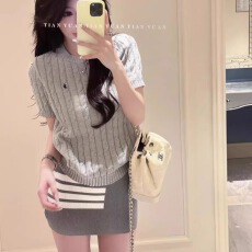 批发学院风针织裙套装时尚复古麻花短袖气质百搭显瘦上衣半身裙两件套