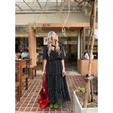 批发微胖气质宽松显瘦v领波点短袖<b class='q'>连衣裙</b>夏2026新款显白减龄大摆长裙