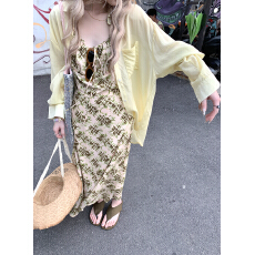 批发大码复古设计感显瘦印花<b class='q'>吊带</b>连衣裙夏2026新款法式高档甜酷风<b class='q'>长裙</b>