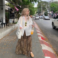 批发大码气质百搭复古松紧腰开叉豹纹半身裙春polo领休闲长袖防晒衬衫