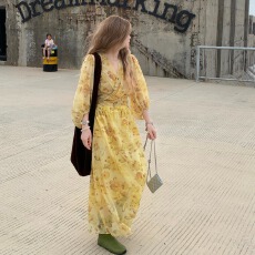 批发大码法式氛围感纯欲风性感v领交叉绑带雪纺碎花上衣高腰半身长裙