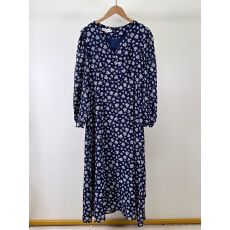 批发大码法式v领碎花连衣裙2025<b class='q'>秋</b>冬新款收腰显瘦长袖气质打底内搭裙