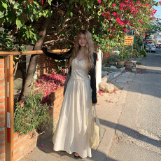 批发大码法式茶歇高级感加长肌理感吊带<b class='q'>连衣裙</b>夏显白修身度假脚踝长裙