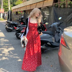 批发大码红碎花吊带连衣裙夏海边度假沙滩长裙三亚泰国旅游拍照裙子