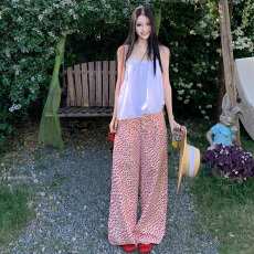 批发美式露背不规则花苞下摆<b class='q'>设计</b>款吊带上衣度假风碎花慵懒风休闲长裤