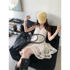 批发im向 叠穿王~<b class='q'>蕾丝</b>花边甜美网纱短款连衣裙木耳边V领设计感<b class='q'>背心裙</b>