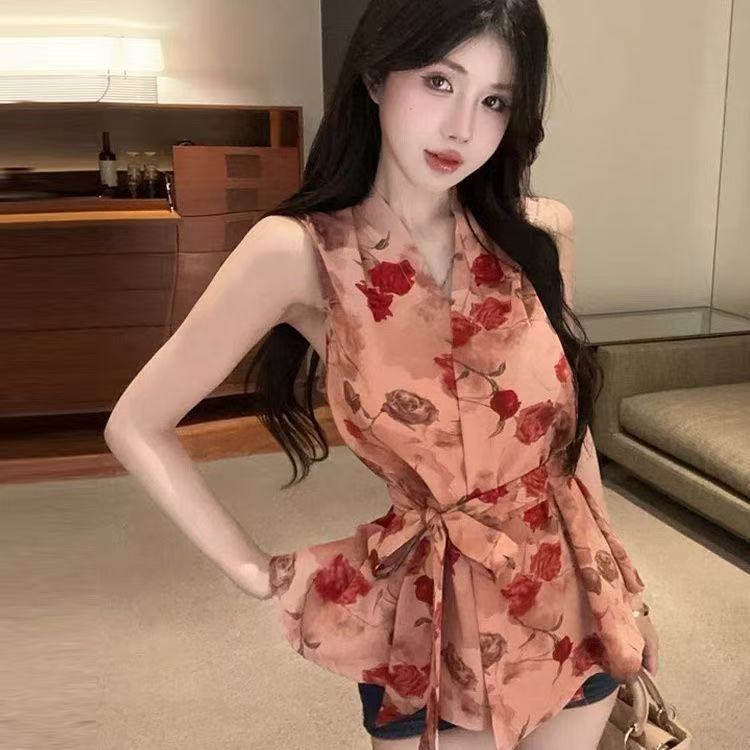 프랑스식 V넥 십자가 레트로 프린트 민소매 여성 셔츠 여름 맨위 불규칙 디자인 센스 허리 수축 스트랩 조끼