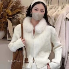 批发2026秋冬新款美式复古显瘦时尚百搭毛领竖条纹长袖针织毛衣女chic