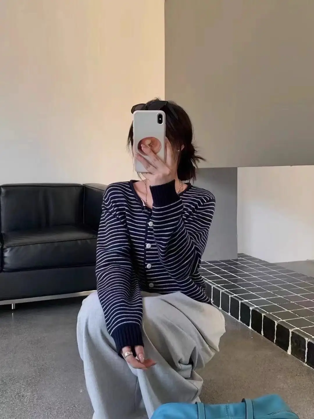 배색 스트라이프 라운드넥 가디건 상세 이미지 2