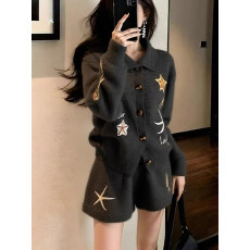 慵懒风休闲灰色针织套装初冬小个子穿搭女2026新款上衣裤子两件套