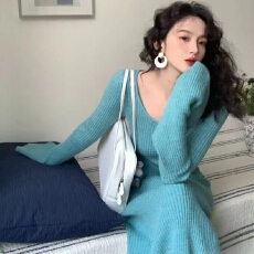 批发气质修身长袖成熟御姐连衣裙秋冬<b class='q'>新款</b>女装绝美显身材包臀针织<b class='q'>长裙</b>