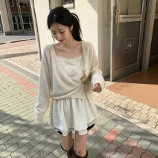 批发已出货 韩国chic 别致设计感斜边扣长袖针织衫