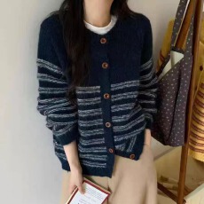 批发<b class='q'>韩国</b>2025年早秋新款高级感chic日系温柔风宽松慵懒软糯毛衣外套