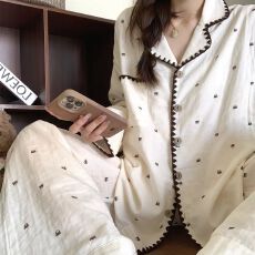 批发秋季新款少女双长开衫翻领贝壳纹套装睡衣云朵棉简约舒适感家居服