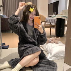 批发冬季少女ins风长袖睡袍开扣款睡衣长毛绒舒适保暖创意休闲家居服