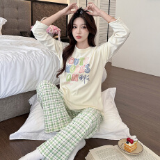 批发冬季新款女士双长圆领家居服德绒保暖舒适感可爱休闲卡通印花睡衣