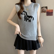 批发实拍~2026夏季<b class='q'>大码</b>胖mm设计感刺绣宽松针织背心女打底无袖上衣