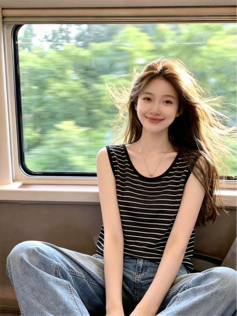 실사 빅 사이즈 부드러운 찹쌀 편안한 차가운 통기성 도루 센스 슬림해 보이는 얇은 스타일 스트라이프 인사이드 가져 가라. 민소매 캐미솔