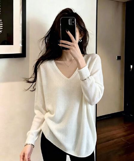 실사 빅 사이즈 루즈핏 자이언트 슬림해 보이는 V넥 니트 스웨터 여성 가을 겨울 지방 mm 검정색 스웨터 인사이드 가져 가라. 만나는 맨위