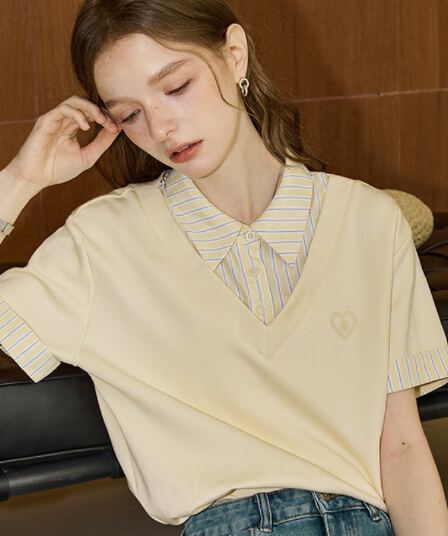 소년 센스 반팔 티셔츠 여성 2026 년 여름 새로운 디자인 센스 작은 대중 페이크 레이어드 패치워크 맨위