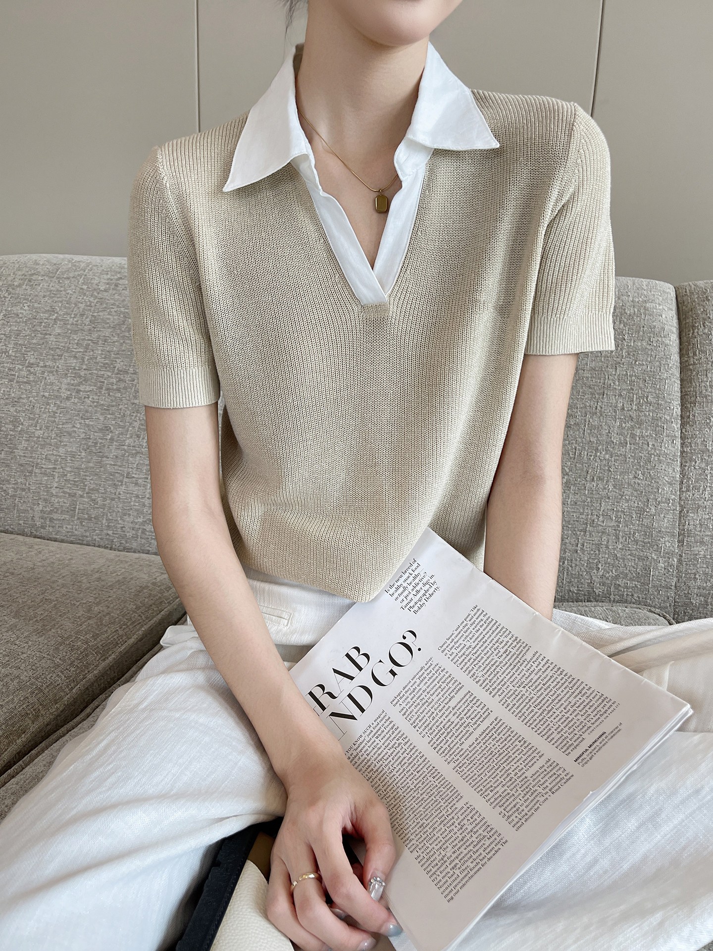 카키 색 니트 반팔 티셔츠 여성 2026 여름 POLO 칼라 캐주얼 루즈핏 출퇴근 다용도 맨위