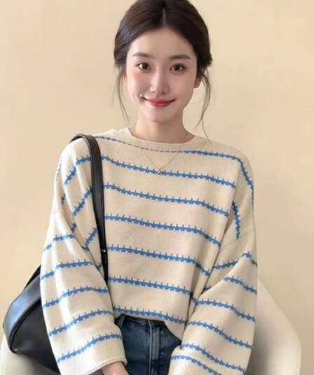 한 부서 베이지 색 스트라이프 라운드 넥 니트 긴 소매 티셔츠 여성 2026 봄 슈퍼 화재 빛 요리 한 작은 대중 아니요 명중 섹션 맨위