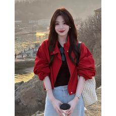 批发2026早秋新款小个子短款棒球服巨好看的立领红色冲锋衣外套女春秋