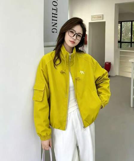 스탠드 칼라 더블 지퍼 다용도 짧은 외투 슬림해 보이는 봄 가을 새로운 밝은 색 외국 가스 연령 감소 자켓 재킷 맨위