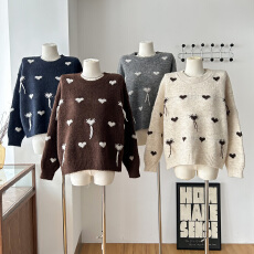 批发爱心钩花毛衣女冬季2025 新款宽松慵懒感套头针织上衣