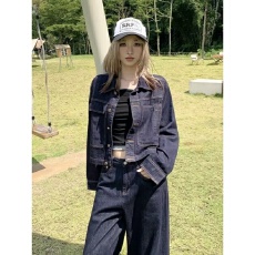 批发港味复古深蓝色短款<b class='q'>牛仔</b><b class='q'>外套</b>女秋季美式<b class='q'>修身</b>小个子休闲夹克上衣装