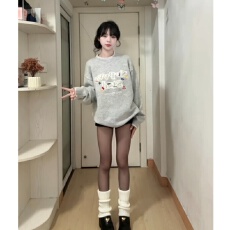 批发【绵<b class='q'>羊绒</b>】灰色字母印花<b class='q'>毛衣</b>女慵懒高级感可外穿圆领针织衫上衣