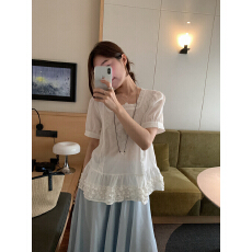 批发有货 <b class='q'>韩版</b> 仙仙儿蕾丝方领勾花<b class='q'>小衫</b>