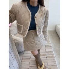 批发Ins韩国<b class='q'>冬</b>季新款气质保暖时尚套装