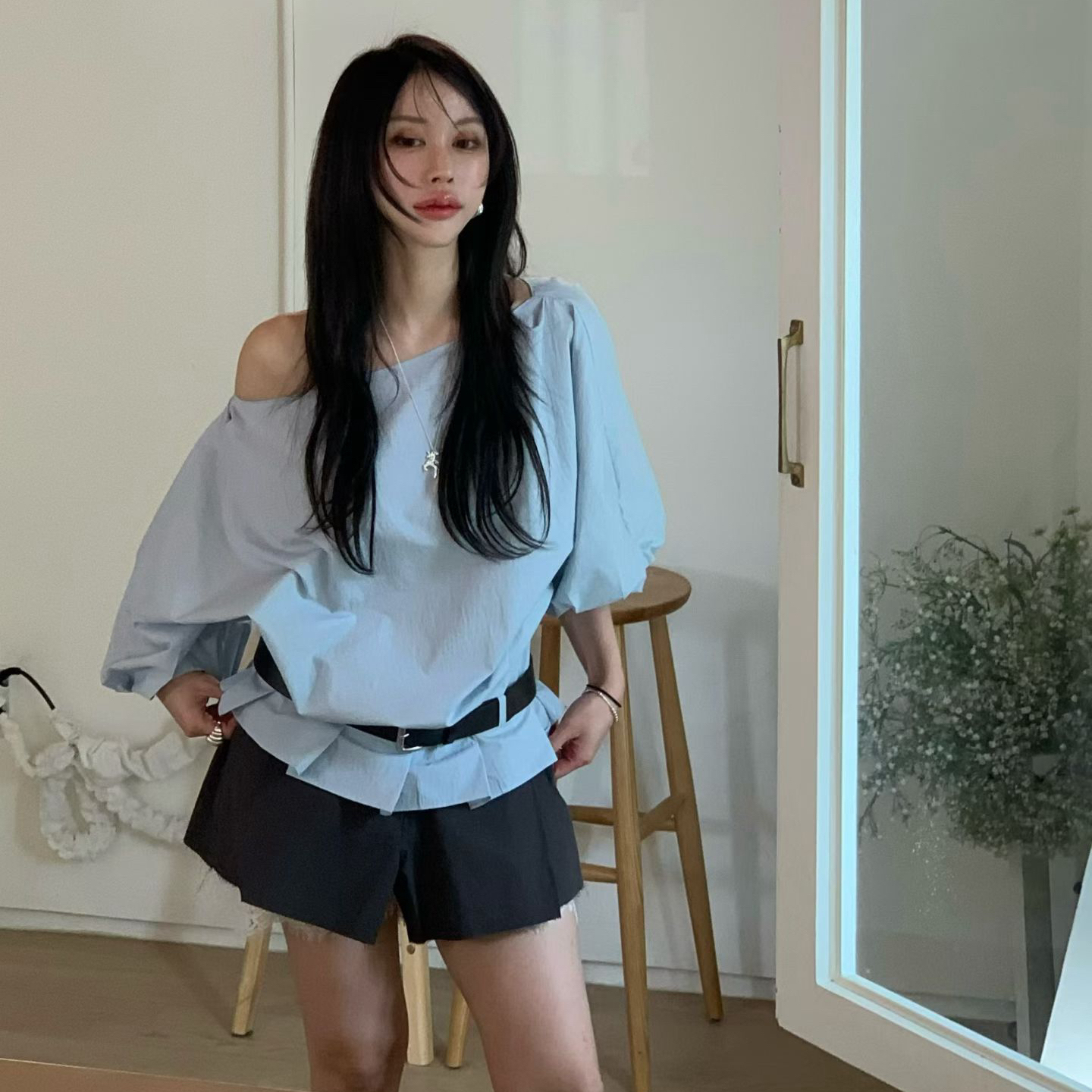 재고 있음 한국 동대문 봄 여름 외국 가스 다용도 프릴 비스듬한 어깨 반팔 셔츠