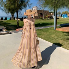 批发海南三亚旅游拍照穿搭条纹连衣裙宽松慵懒海边度假沙滩裙