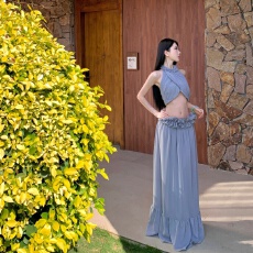 批发度假套装女气质名媛小众设计性感交叉挂脖上衣荷叶花边长裙<b class='q'>两件套</b>