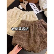 批发咖色羊羔绒<b class='q'>短裤</b>女秋冬2025新款高腰a字显瘦慵懒打底保暖毛绒靴裤