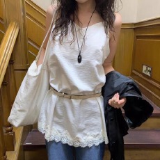 批发2026年韩系chic早春季新款时尚<b class='q'>百搭</b>设计感小众可叠搭吊带蕾丝衫女