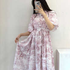 批发有货~甜美翻领复古花纹泡泡袖<b class='q'>连衣裙</b>